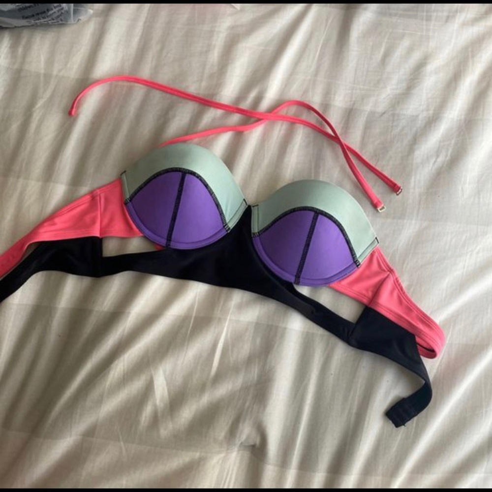 Bikini top